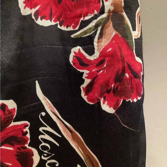 Moschino Vintage Jeans Rare Find in Size 6.  Beautiful Holiday Colors! Preloved. - Picture 8 of 8